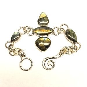 Unique Handmade Labradorite Bracelet